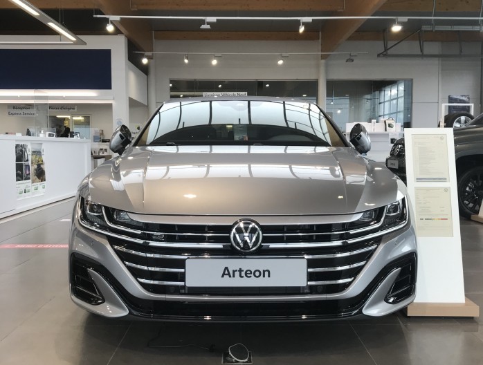 Volkswagen Arteon fastback