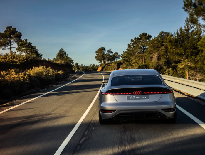 Audi A6 e-tron concept 100% électrique
