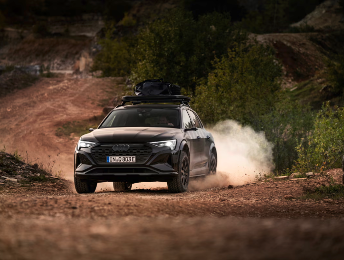 Audi Q8 e-tron édition Dakar